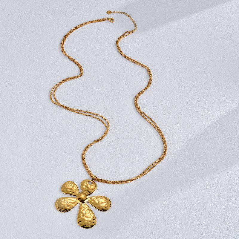 Necklaces | Vintage Clover Necklace  –  Womens Accessories GOLD